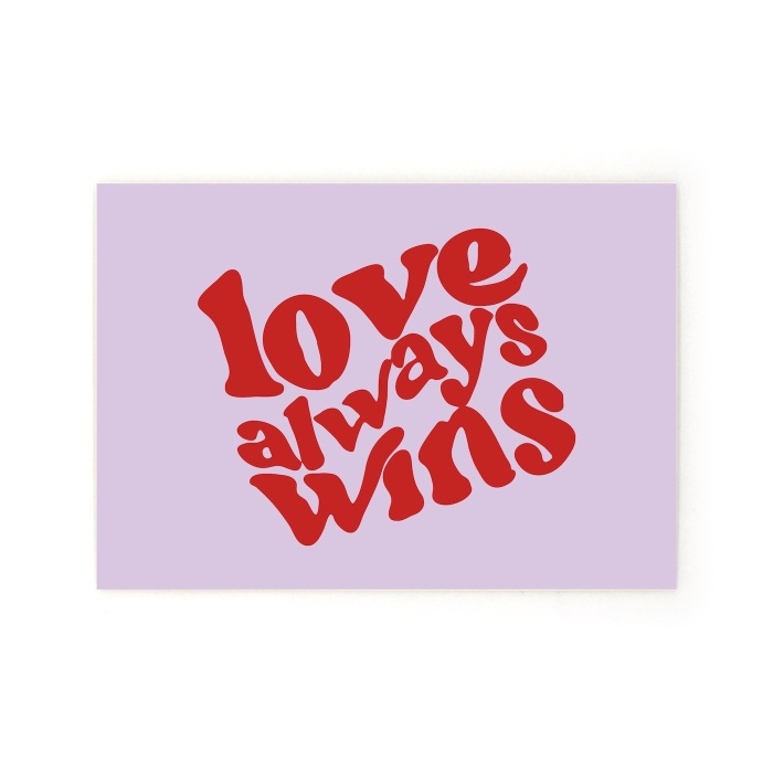 Carte postale Love always Wins Quartier Libre